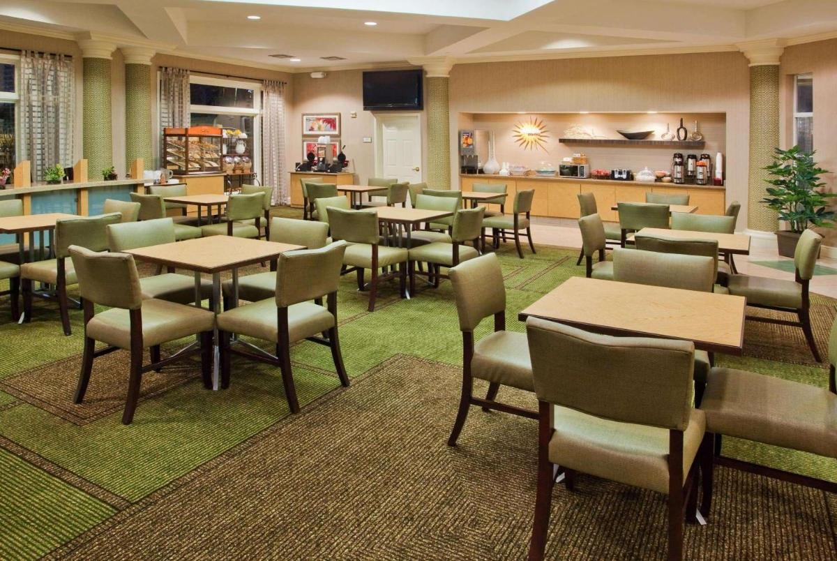 La Quinta by Wyndham Greenville Haywood - image 7