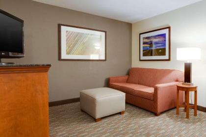 Drury Inn & Suites Greenville - image 12