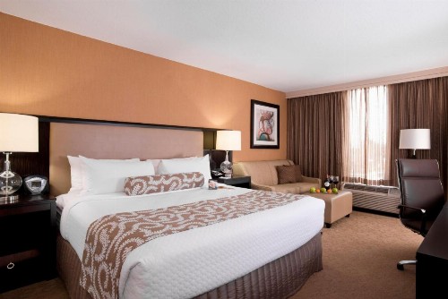 Crowne Plaza Greenville an IHG Hotel - image 24