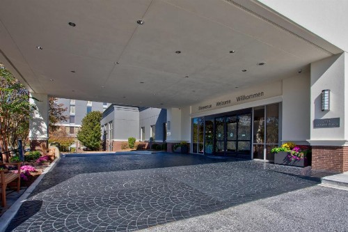 Crowne Plaza Greenville an IHG Hotel - image 30