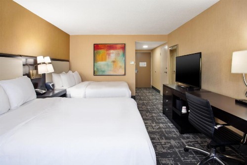 Crowne Plaza Greenville an IHG Hotel - image 36