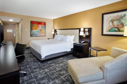 Crowne Plaza Greenville an IHG Hotel - image 37