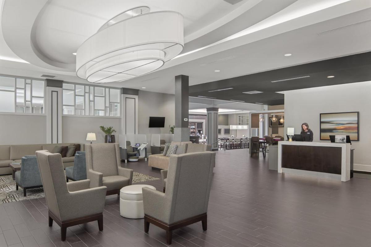 Crowne Plaza Greenville an IHG Hotel - image 5