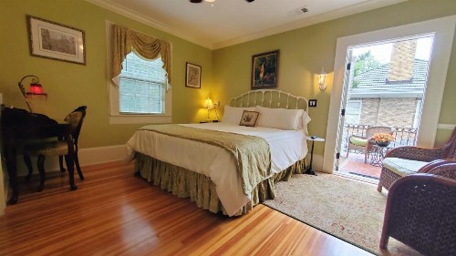 Pettigru Place Bed & Breakfast - image 10
