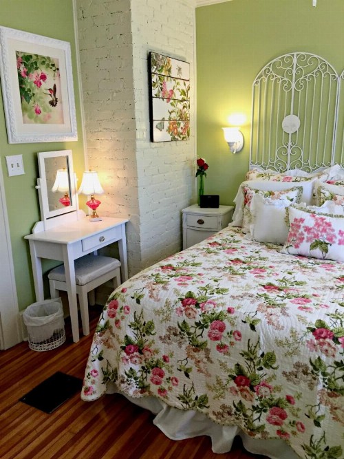Pettigru Place Bed & Breakfast - image 33