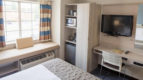 Microtel Inn & Suites - Greenville - image 16