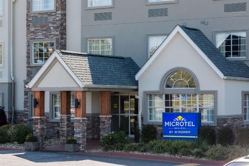 Microtel Inn & Suites - Greenville - image 2