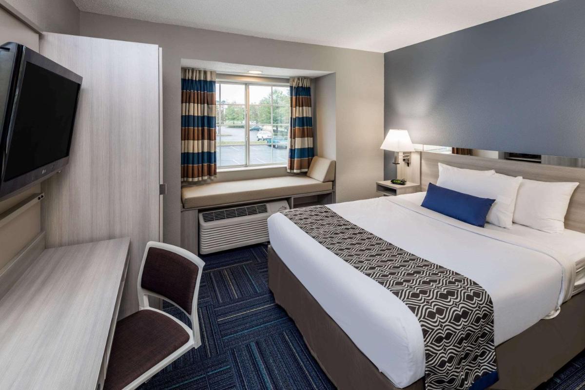 Microtel Inn & Suites - Greenville - image 6