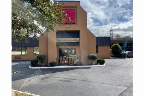 Econo Lodge - image 10