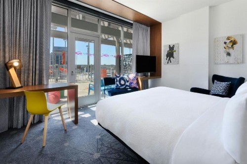 Aloft Greenville Downtown - image 14