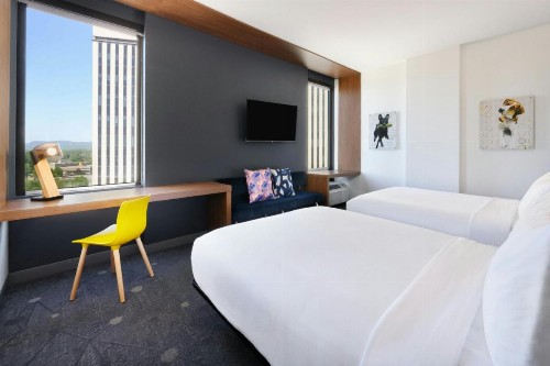 Aloft Greenville Downtown - image 18