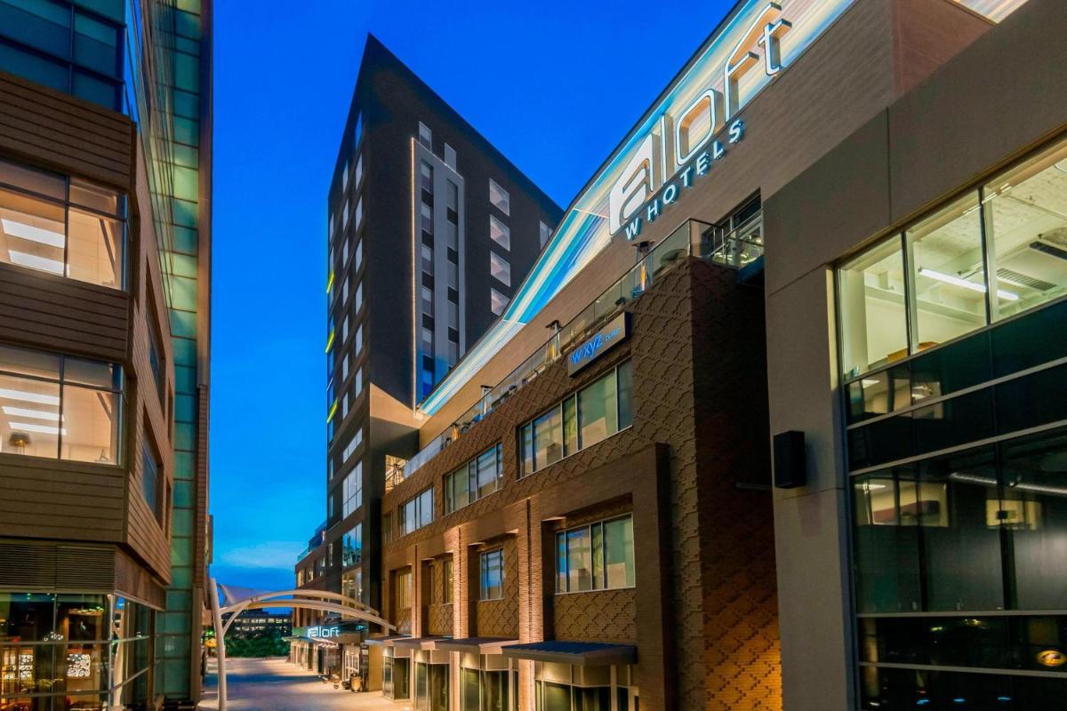 Aloft Greenville Downtown - image 3