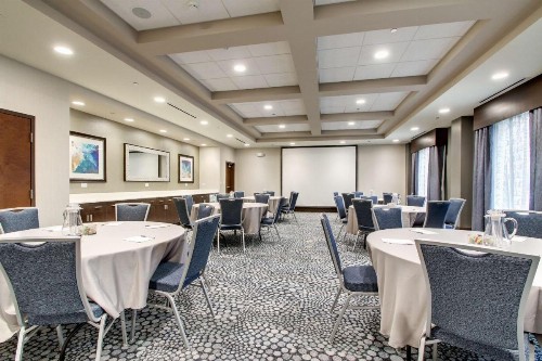 Hampton Inn & Suites Greenville Airport - image 12