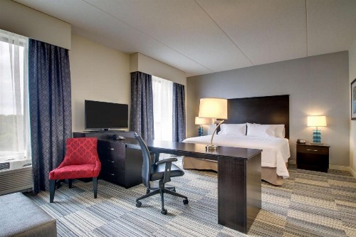 Hampton Inn & Suites Greenville Airport - image 13