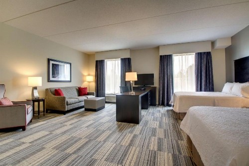 Hampton Inn & Suites Greenville Airport - image 22