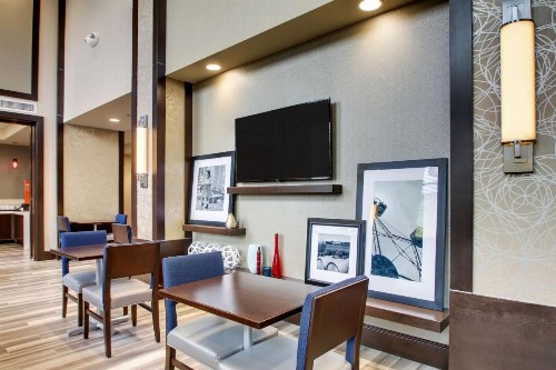 Hampton Inn & Suites Greenville Airport - image 31