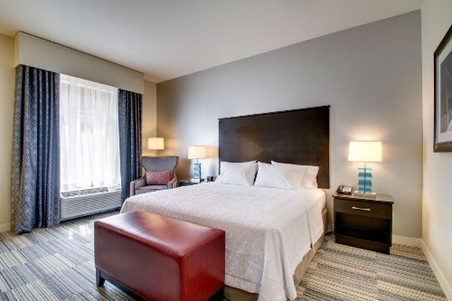 Hampton Inn & Suites Greenville Airport - image 37
