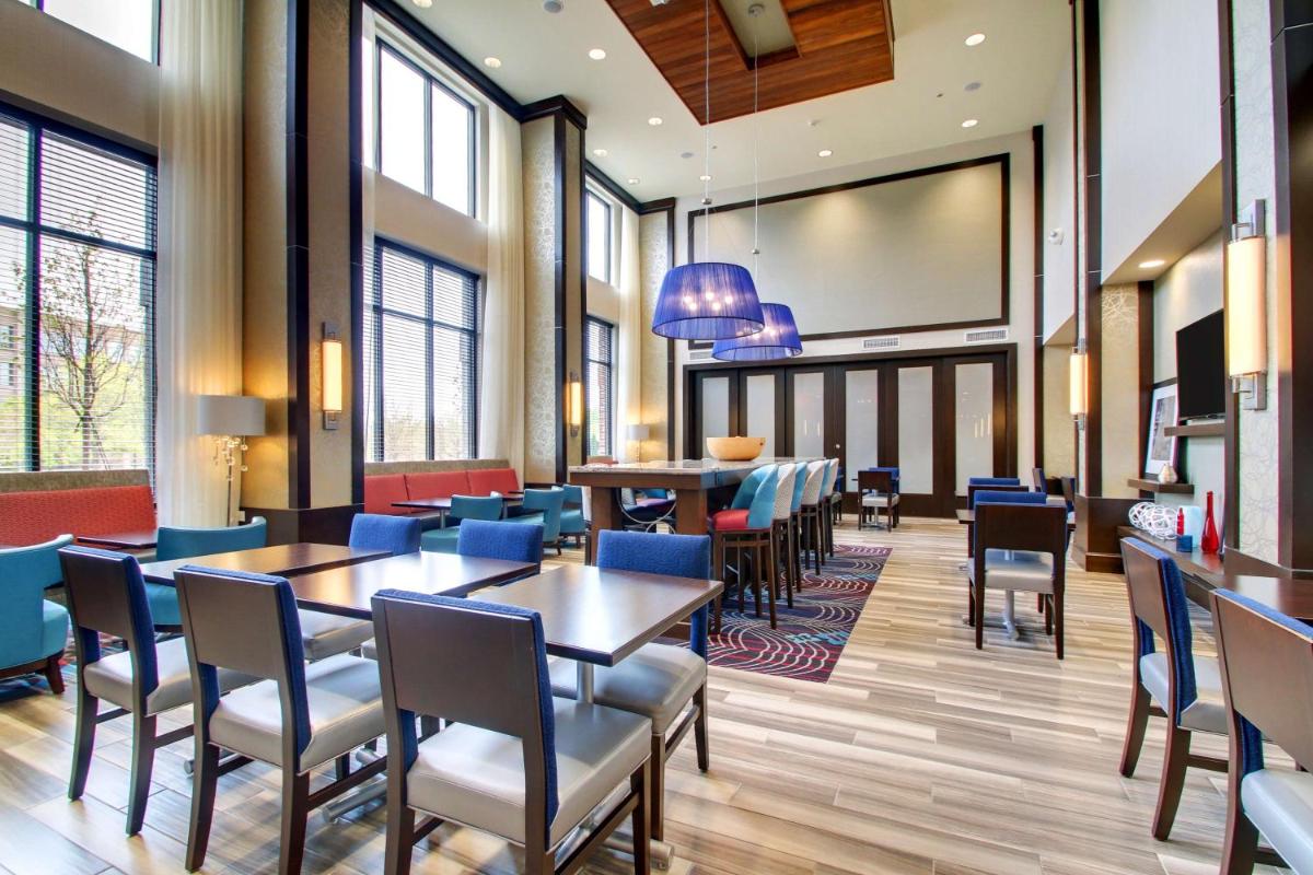 Hampton Inn & Suites Greenville Airport - image 4