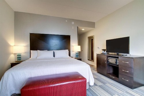 Hampton Inn & Suites Greenville Airport - image 48