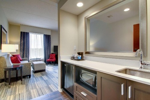Hampton Inn & Suites Greenville Airport - image 6