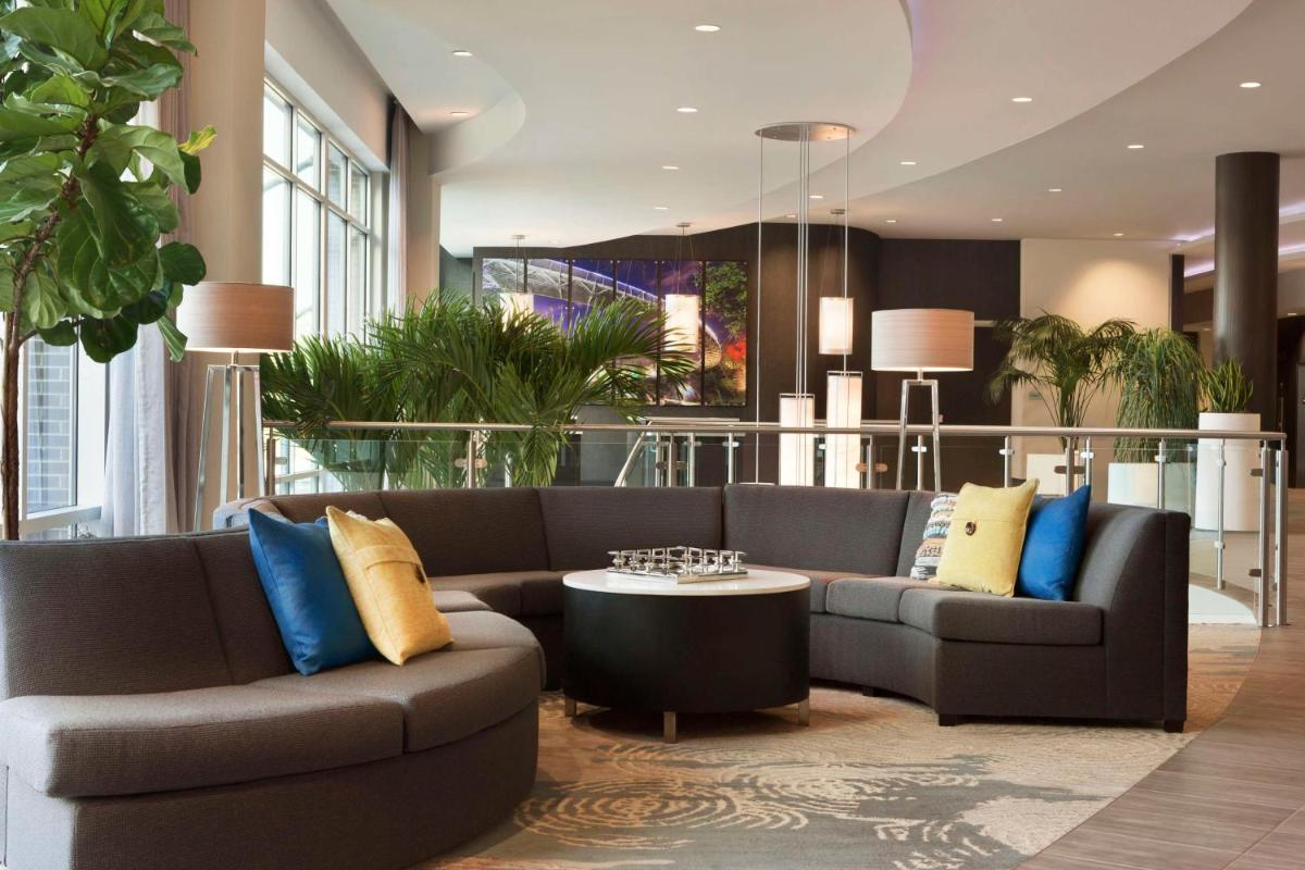 Embassy Suites by Hilton Greenville Downtown Riverplace - image 6