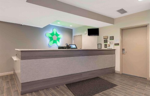 Extended Stay America Premier Suites - Greenville - Woodruff Road - image 3