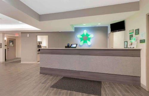 Extended Stay America Premier Suites - Greenville - Woodruff Road - image 4