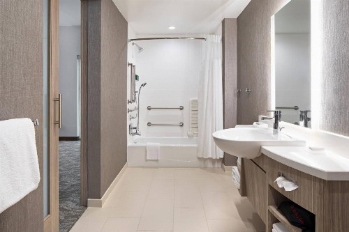 SpringHill Suites by Marriott Greenville Downtown - image 18