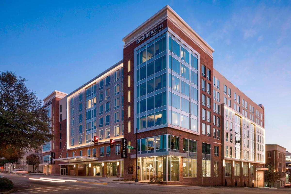SpringHill Suites by Marriott Greenville Downtown - image 3