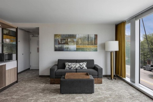 SpringHill Suites by Marriott Greenville Downtown - image 8