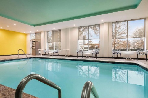 Tru by Hilton Greenville Woodruff Road - image 2