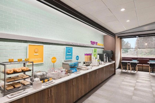Tru by Hilton Greenville Woodruff Road - image 3