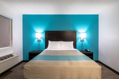 Motel 6-Greenville SC - I-85 Near Downtown - image 15