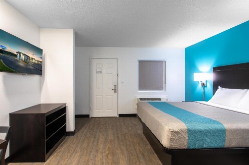 Motel 6-Greenville SC - I-85 Near Downtown - image 16