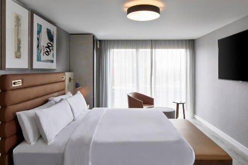 AC Hotel by Marriott Greenville - image 13