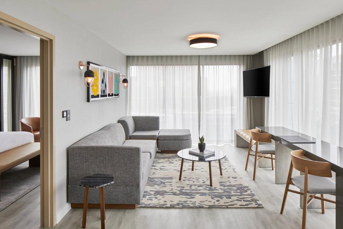 AC Hotel by Marriott Greenville - image 4