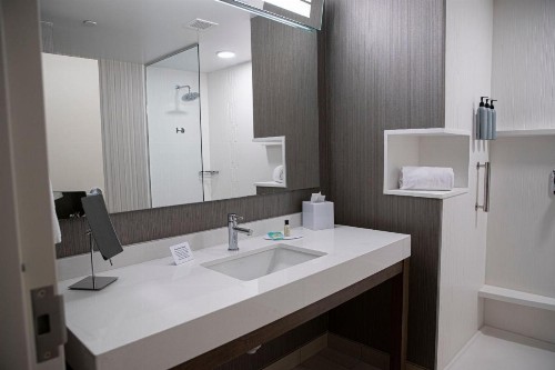 Courtyard by Marriott Greenville Mauldin - image 8