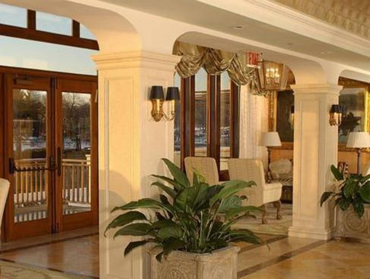 Delamar Greenwich Harbor