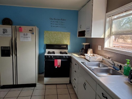 Yosemite International Hostel - image 7