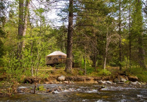 Yosemite Lakes River Yurt 22 - image 9