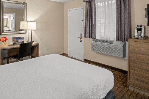 Buck Meadows Lodge - image 23