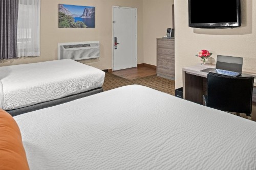 Buck Meadows Lodge - image 25