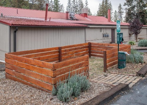 Buck Meadows Lodge - image 8