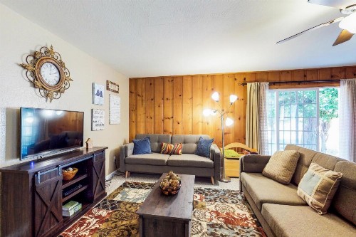 Cottonwood Cabin - image 12