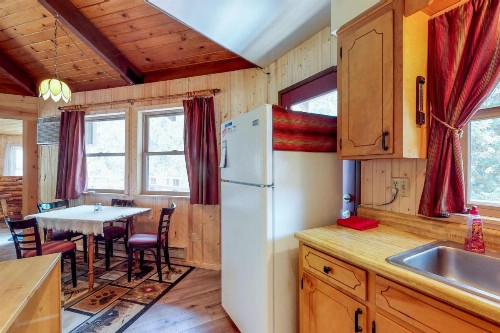 Rustic Retreat - image 11
