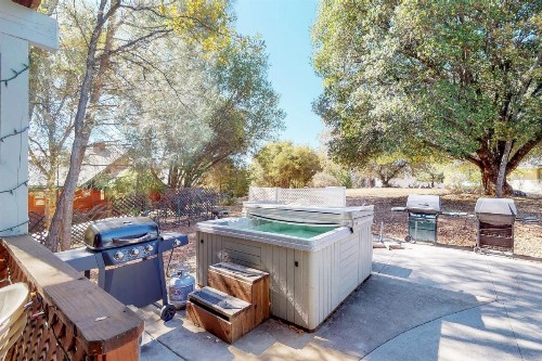Sweet Retreat - image 12
