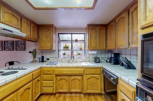 Creekside Cabin - image 12