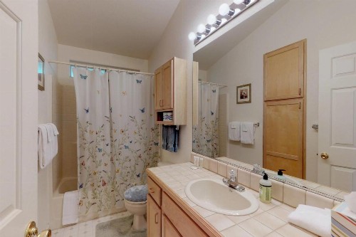 The Gallery House - image 11