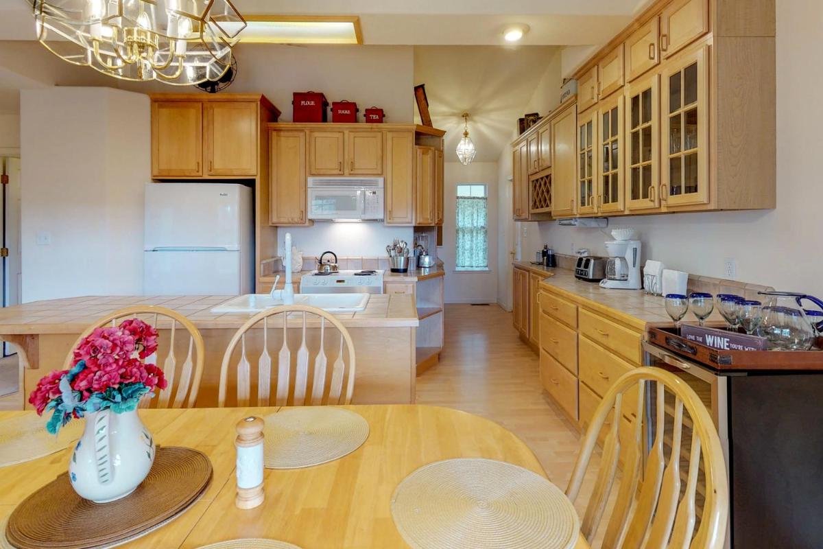 The Gallery House - image 7
