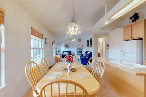The Gallery House - image 8